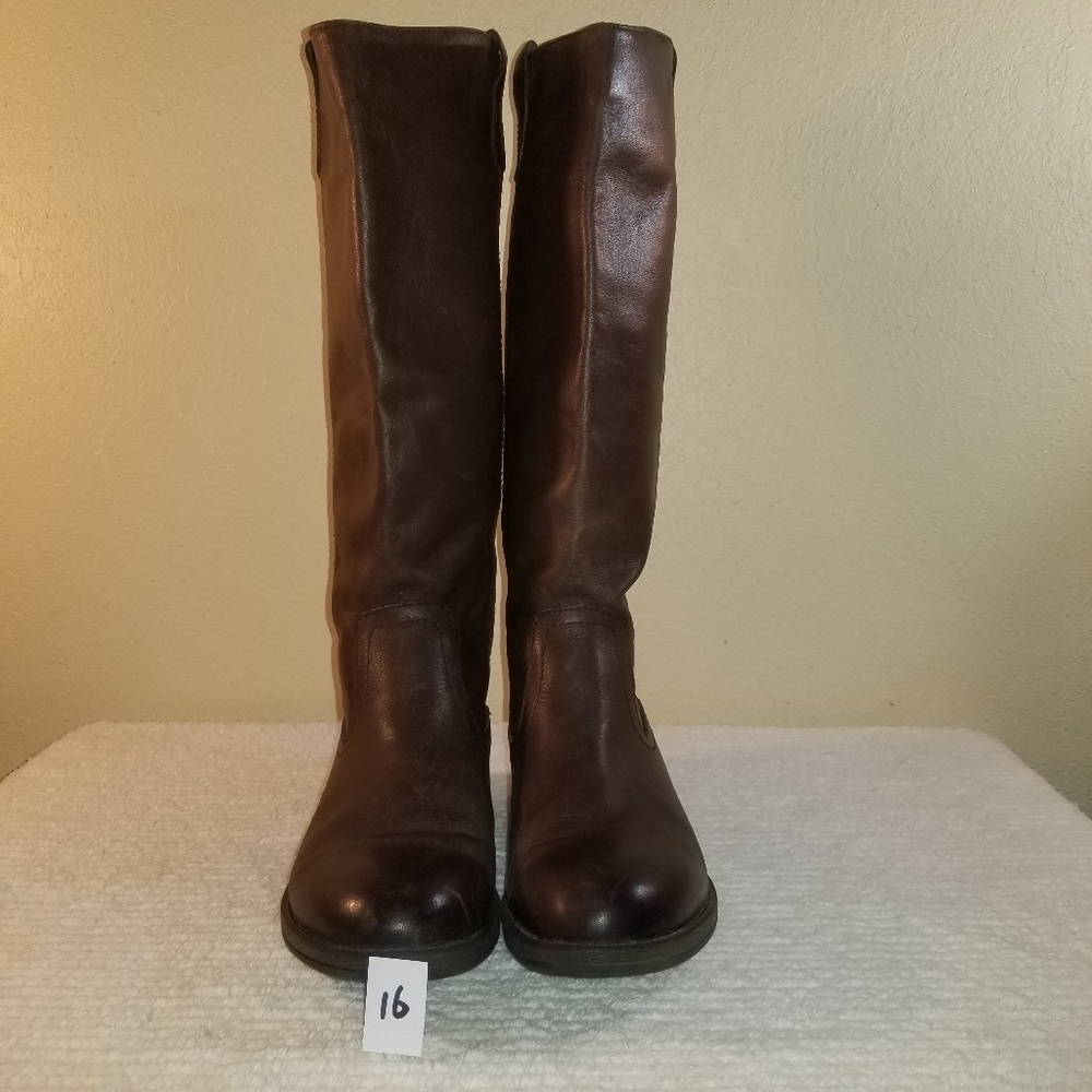 AE leather boots